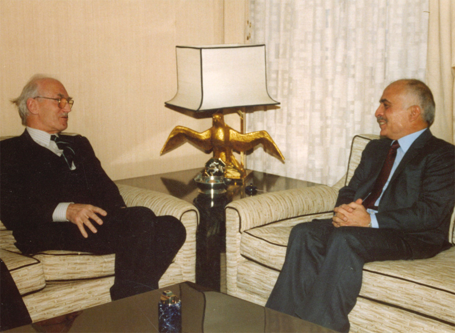 David Horsfield talking to King Hussein